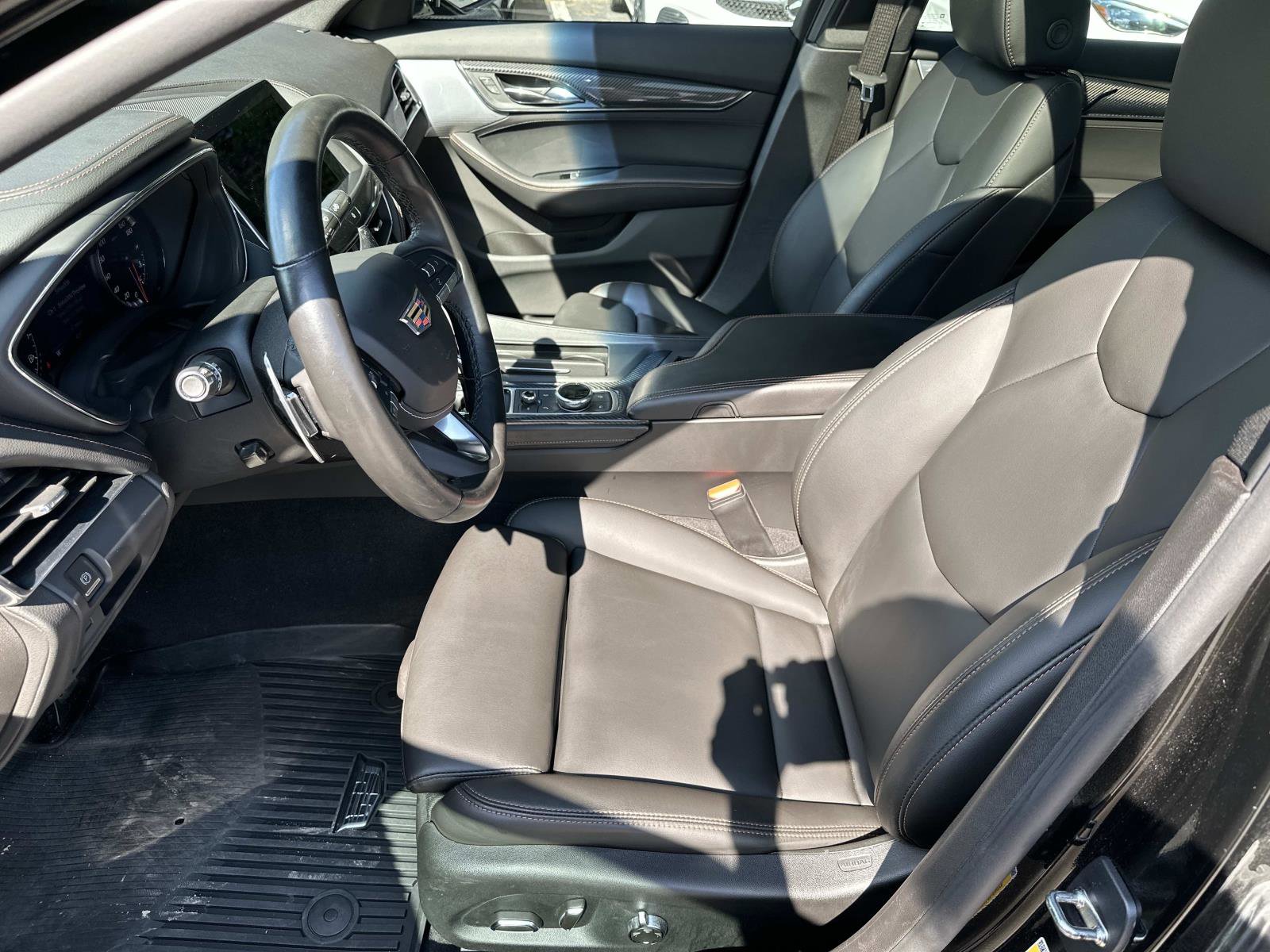 2023 Cadillac CT5 V photo 18