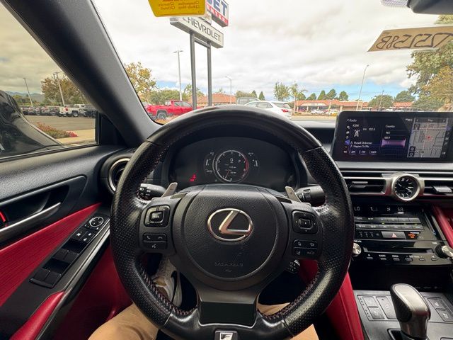 2021 Lexus IS 350 F SPORT photo 9
