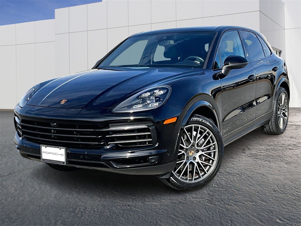 2022 Porsche Cayenne Platinum Edition's photo