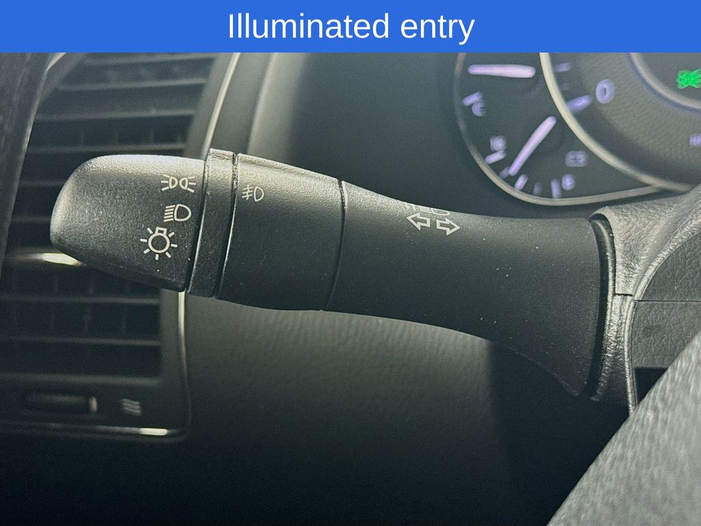 2015 Infiniti QX80 photo 9