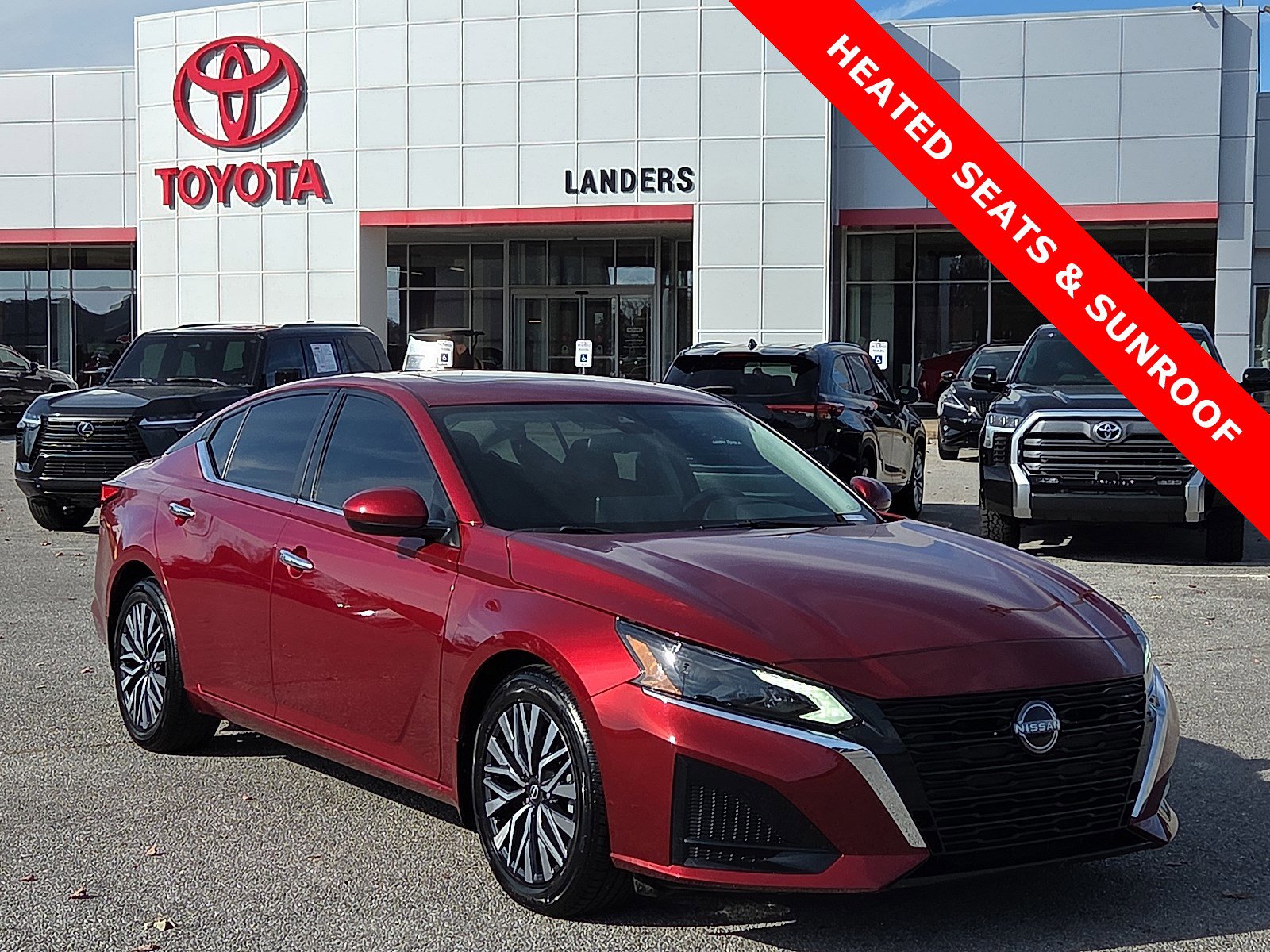 2023 Nissan Altima SV's photo