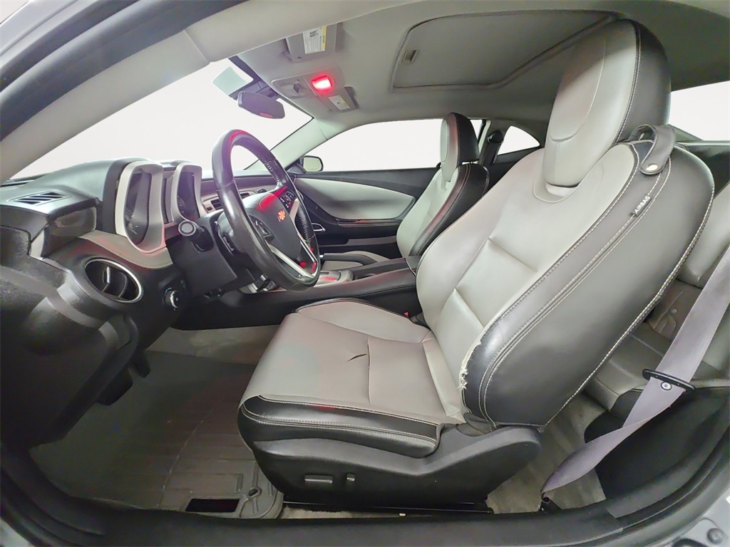 2014 Chevrolet Camaro 2LT photo 9