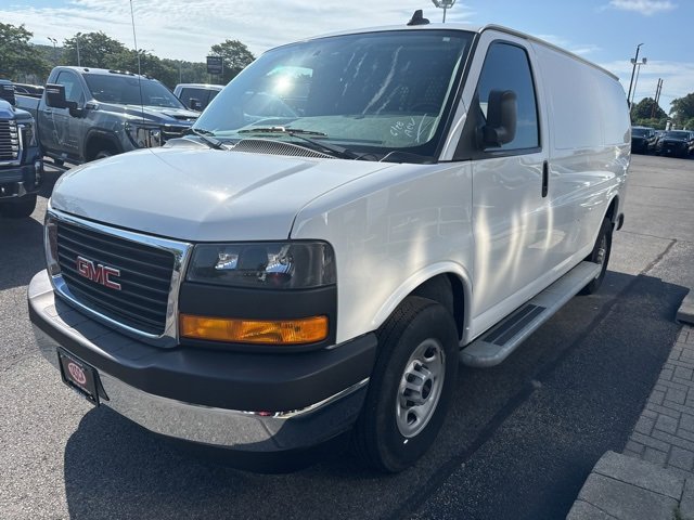 2023 Gmc Savana Cargo 2500 photo 2