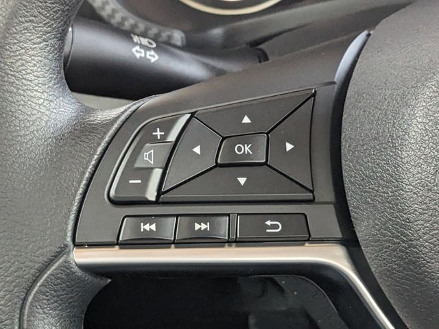 2025 Nissan Sentra SV photo 21