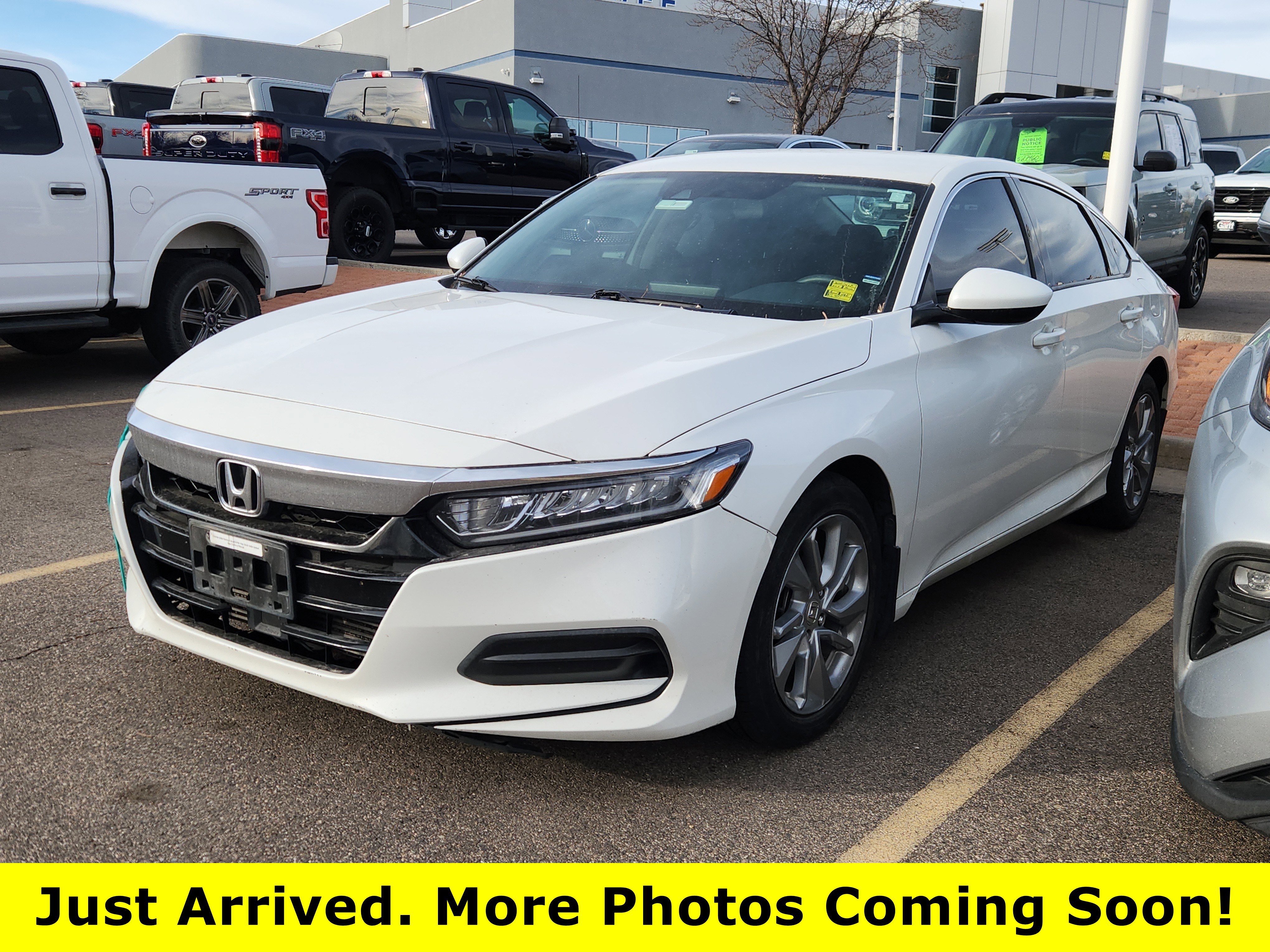 2018 Honda Accord LX's photo