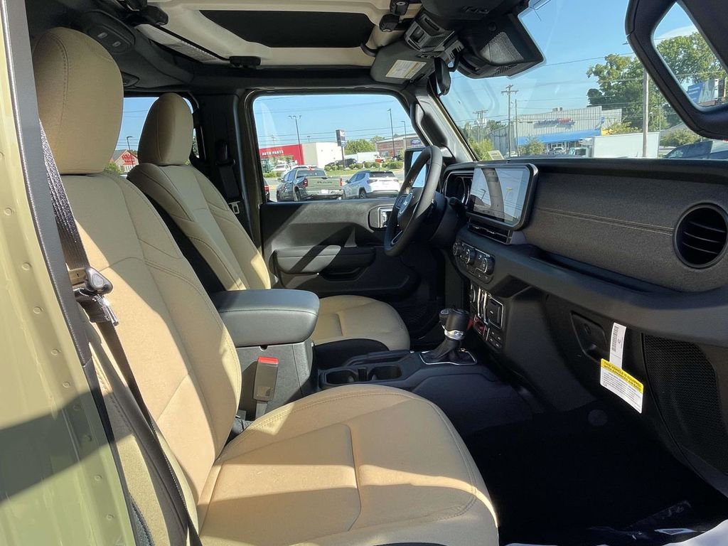 2025 Jeep Wrangler Willys 4xe photo 13