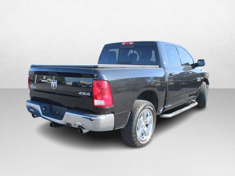 2016 Ram 1500 Big Horn photo 3