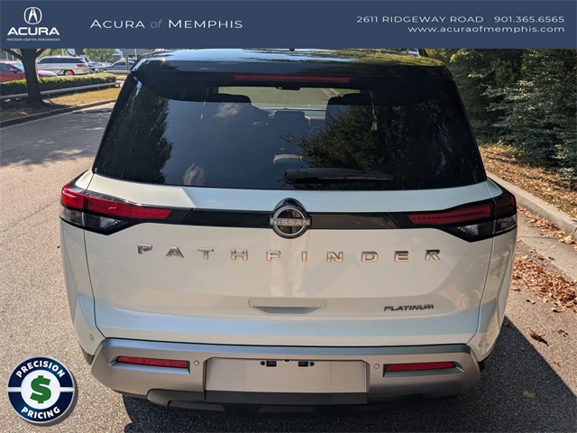 2023 Nissan Pathfinder Platinum photo 5