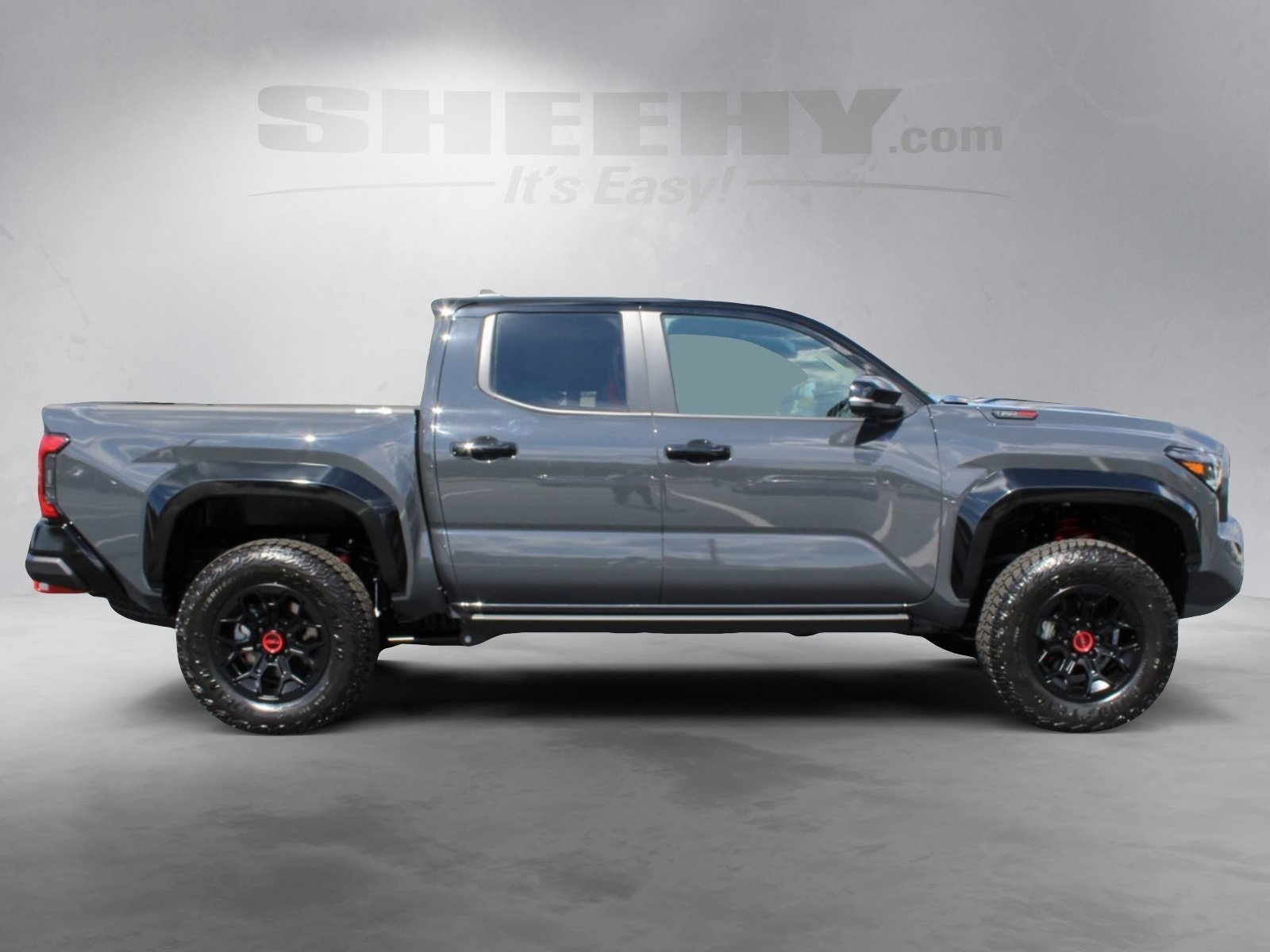 2025 Toyota Tacoma TRD Pro 4x4 photo 12