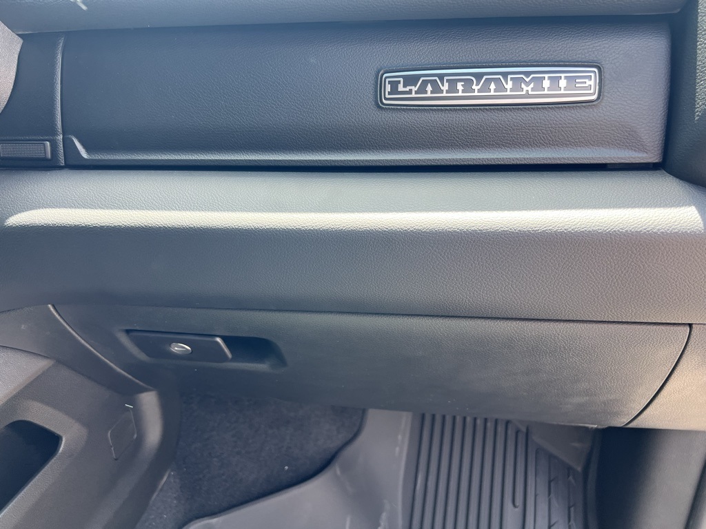 2025 Ram 3500 Laramie photo 28