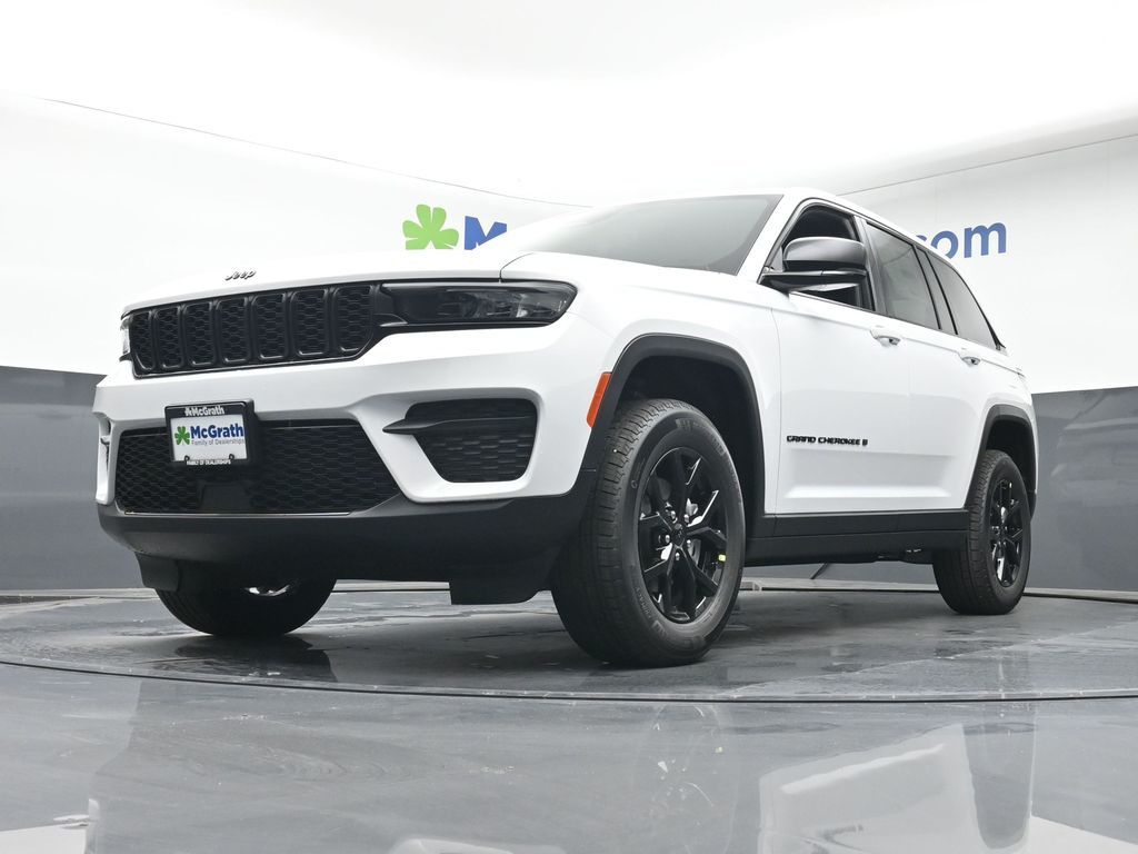 2025 Jeep Grand Cherokee Altitude X photo 4