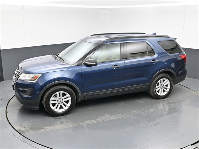 2017 Ford Explorer Base's photo