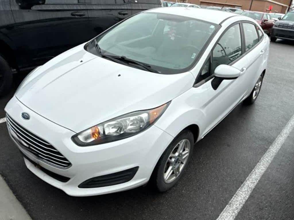 2019 Ford Fiesta SE's photo