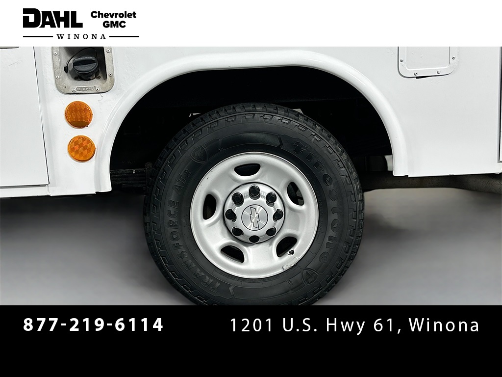 2019 Chevrolet Express Cutaway Work Van photo 22