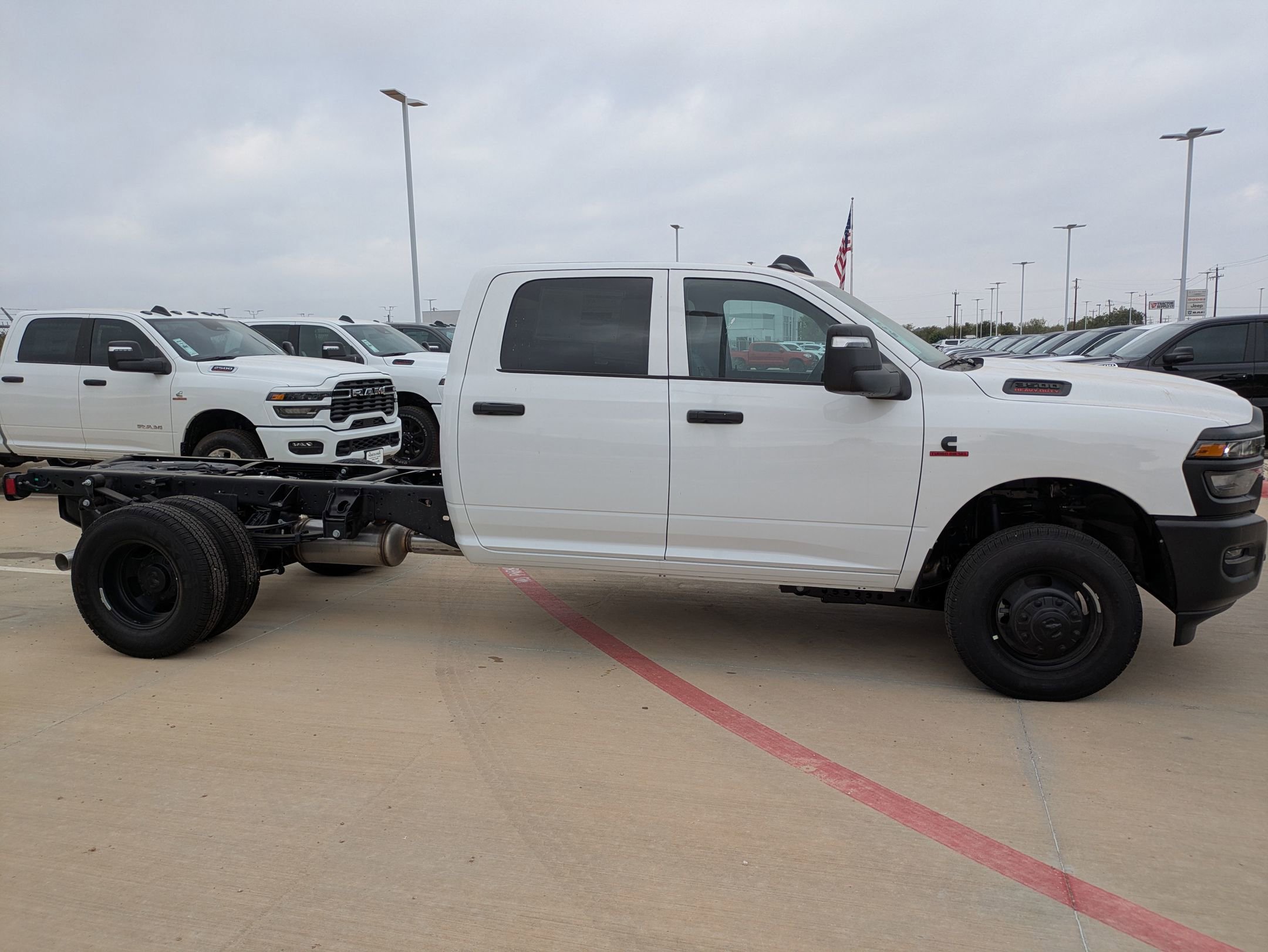 2026 Ram 3500 Tradesman photo 2