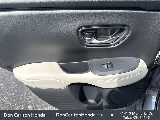 2025 Honda HR-V LX photo 11