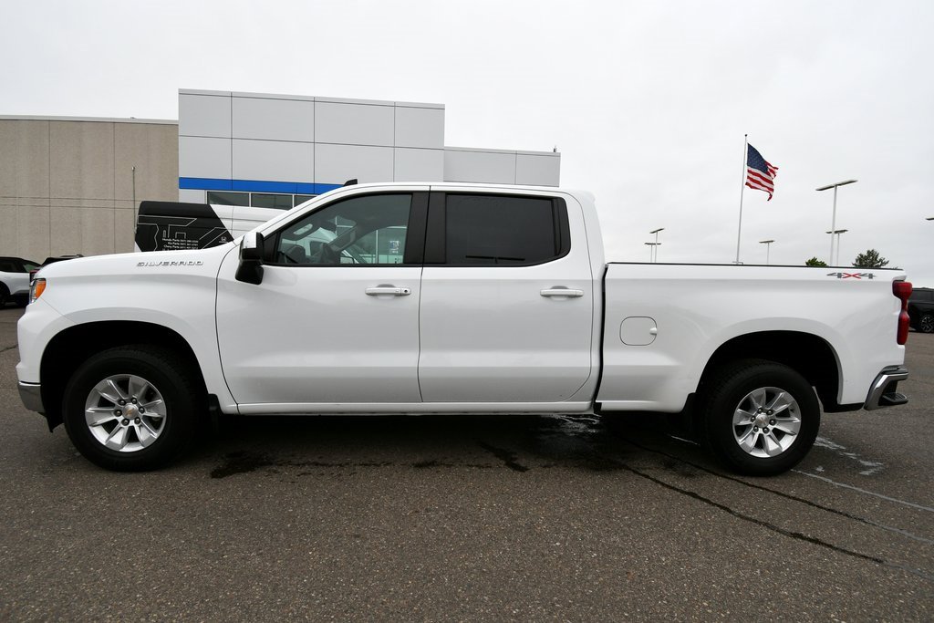 2023 Chevrolet Silverado 1500 LT photo 4