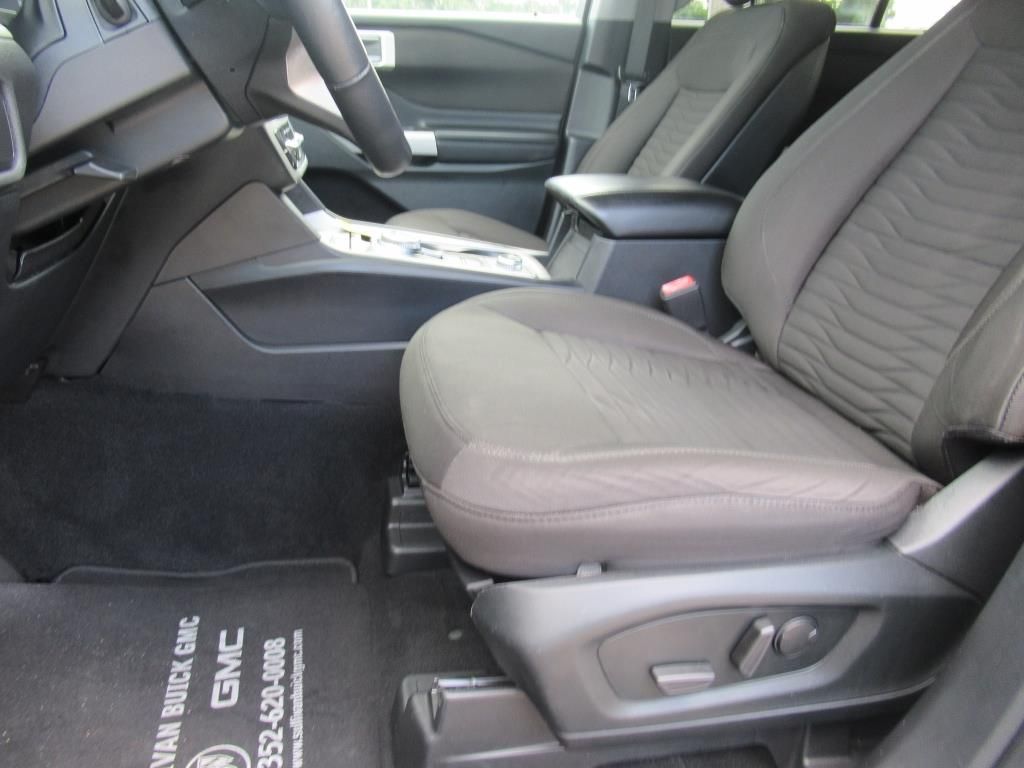2020 Ford Explorer XLT photo 16