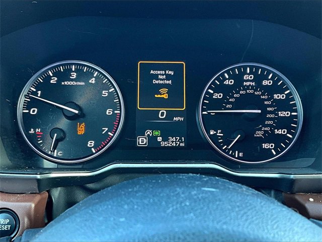 2020 Subaru Outback Touring XT photo 2