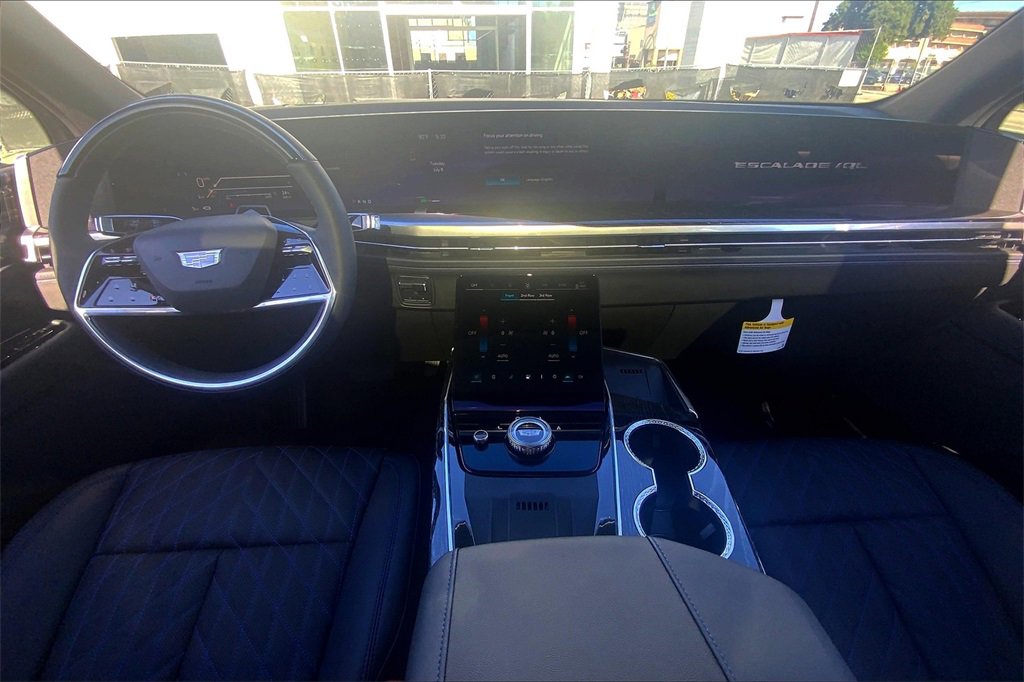 2026 Cadillac Escalade Sport photo 7