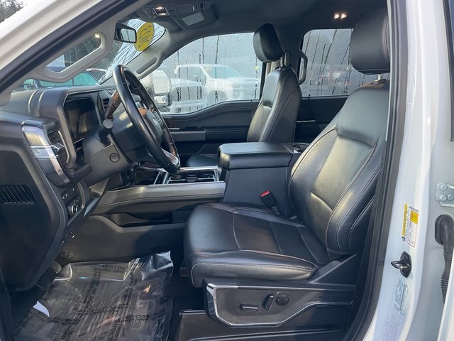 2023 Ford F-350 Lariat photo 2