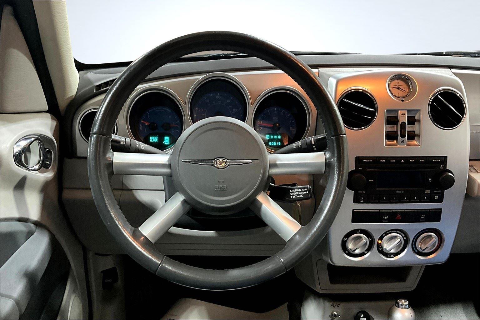 2007 Chrysler PT Cruiser Touring photo 4