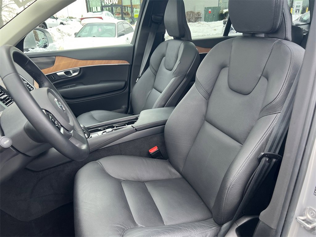 2023 VOLVO XC90 - Image 13