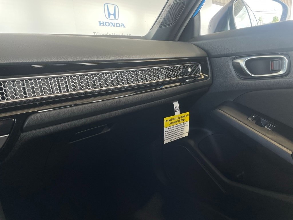 2025 Honda Civic Sport photo 30