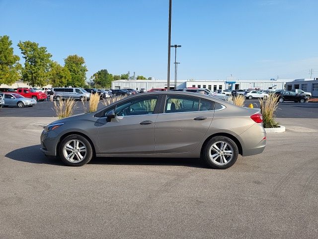 2018 Chevrolet Cruze LT photo 6