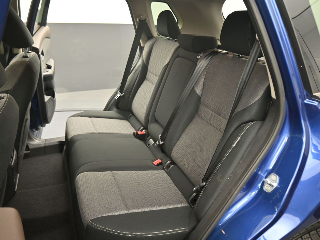 2022 Nissan Rogue SV photo 38