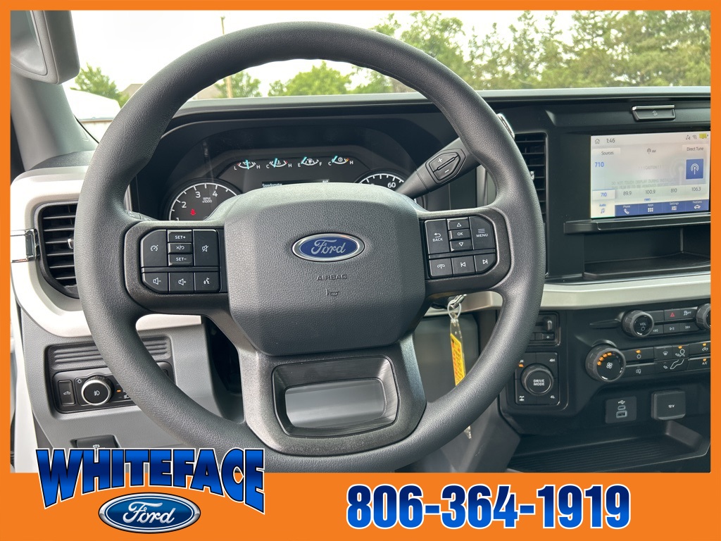 2025 Ford F-350 XLT photo 14