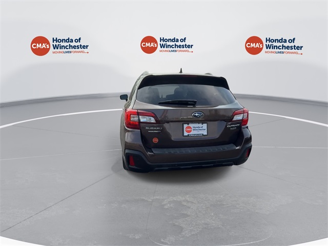 2019 Subaru Outback 3.6R Touring photo 7