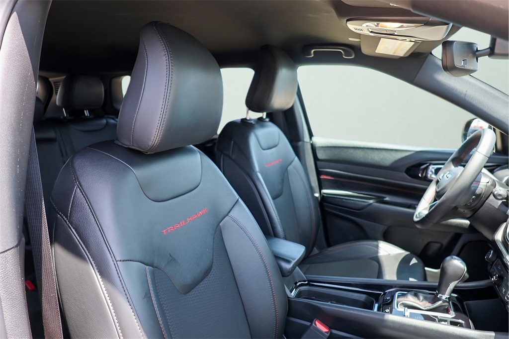 2024 Jeep Compass Trailhawk photo 16