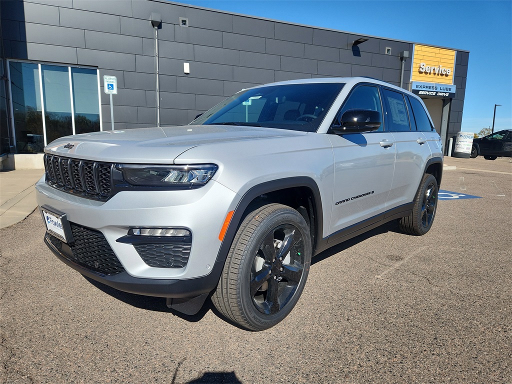 2025 Jeep Grand Cherokee Limited's photo