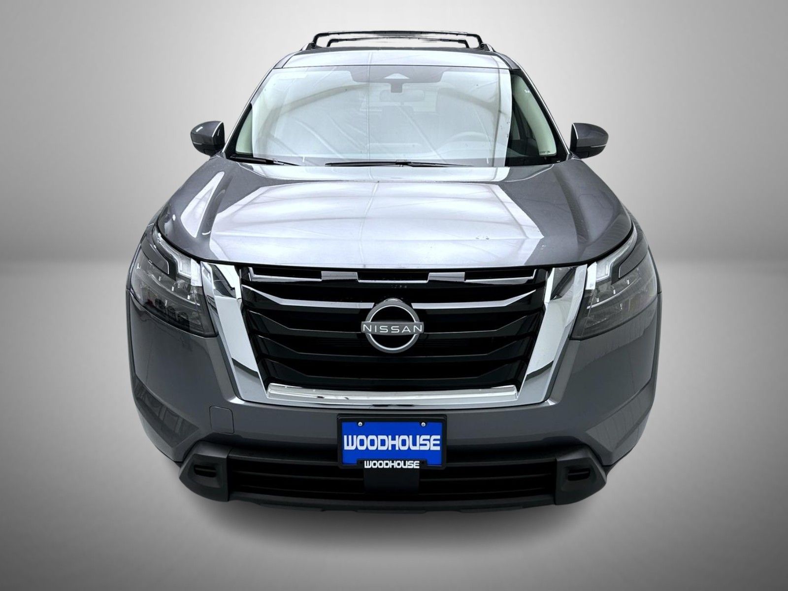 2025 Nissan Pathfinder SV photo 2