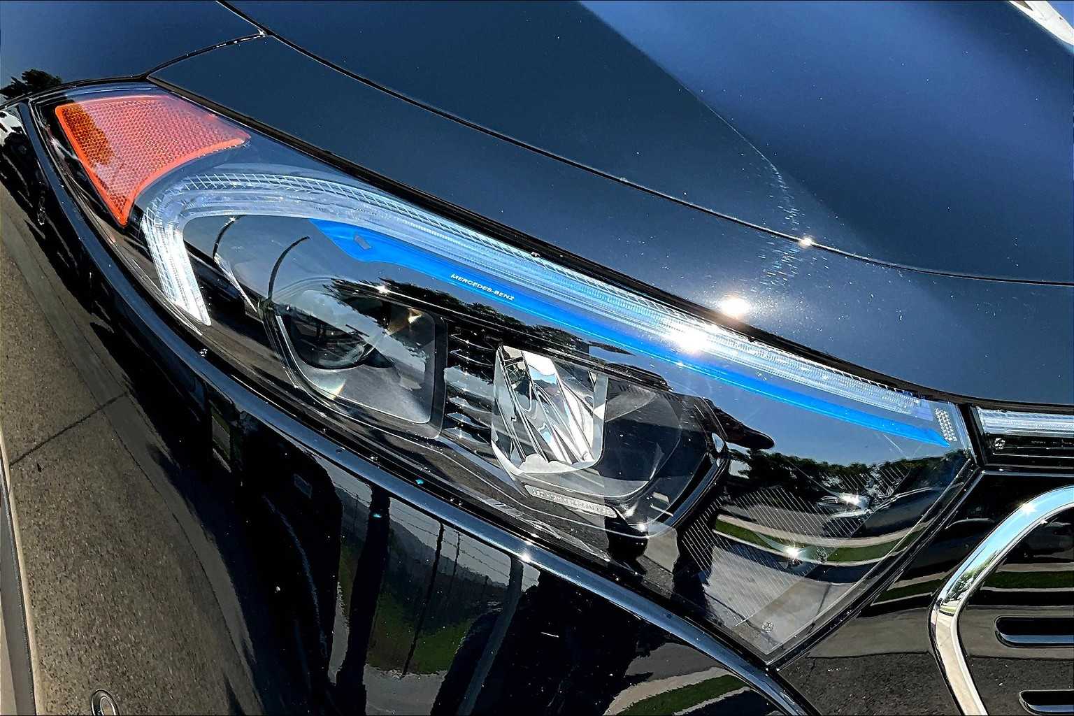 2023 Mercedes Benz EQB photo 26