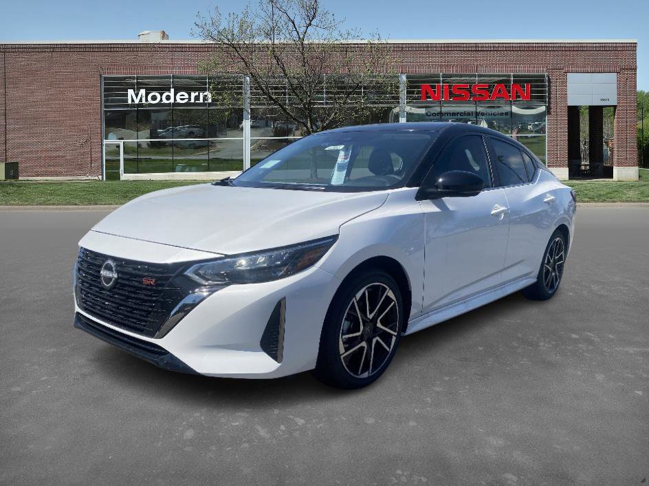 2025 Nissan Sentra SR's photo