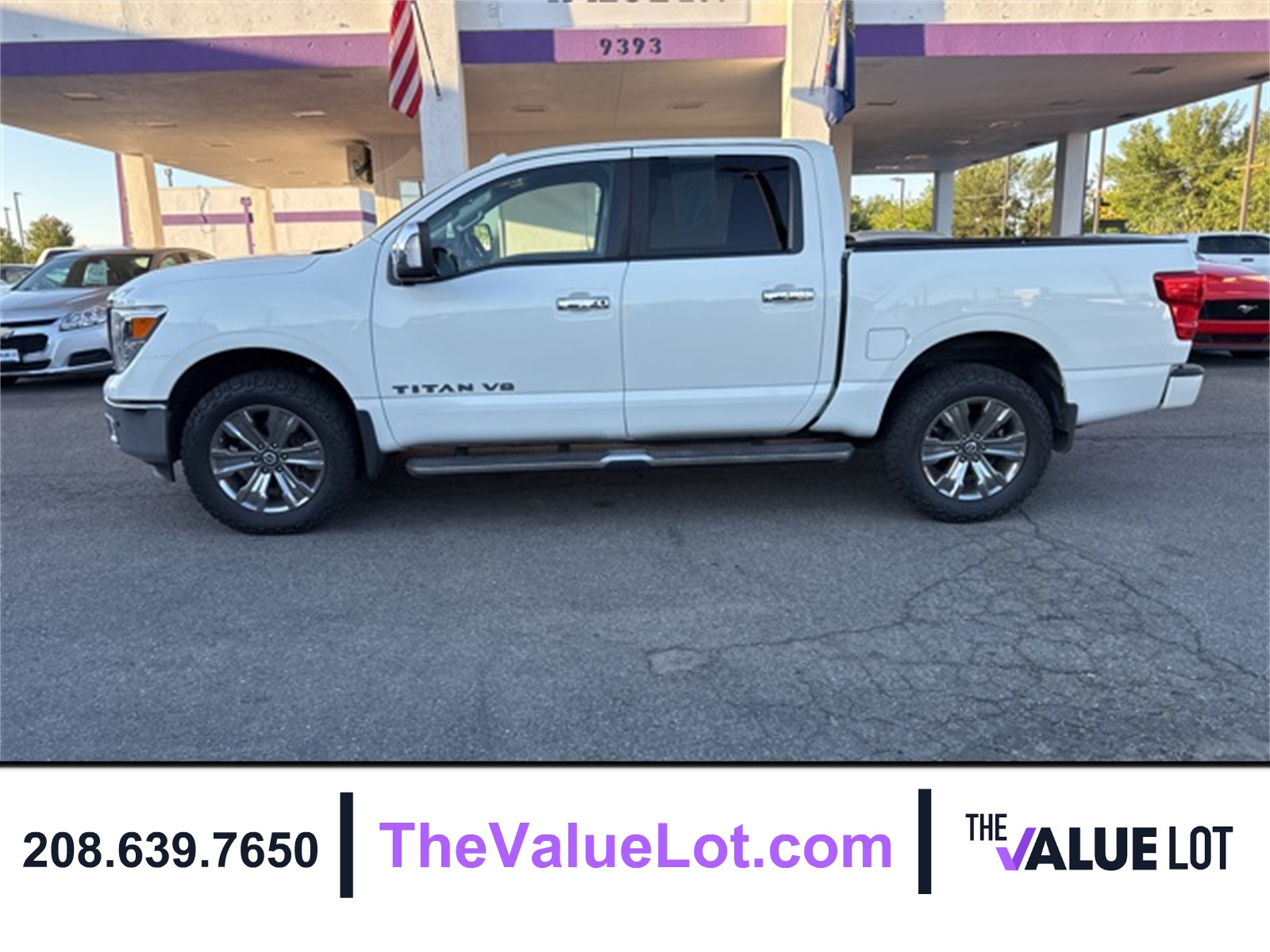 2018 Nissan Titan SL photo 7