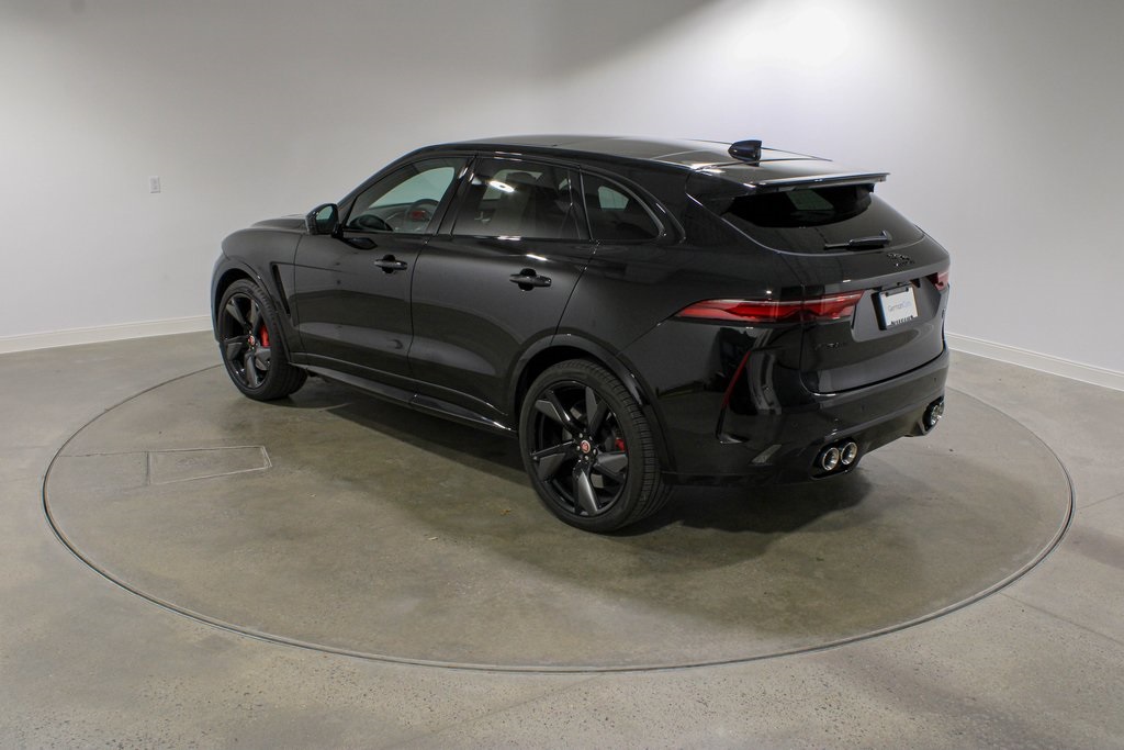 2023 Jaguar F-PACE SVR photo 3