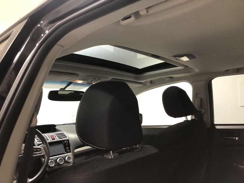 2015 Subaru Crosstrek 2.0i Premium photo 16