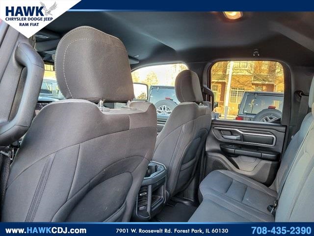 2025 RAM 1500 - Image 12