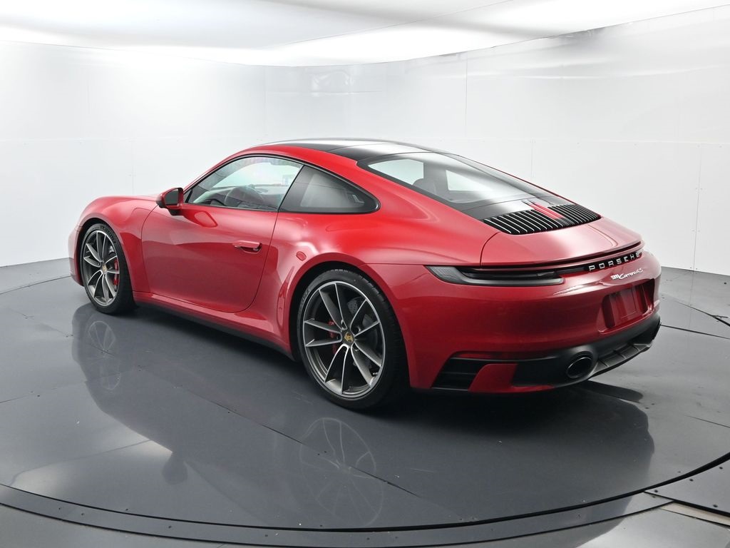 2024 Porsche 911 4S photo 2