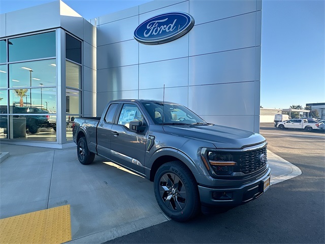 2025 Ford F-150 STX's photo