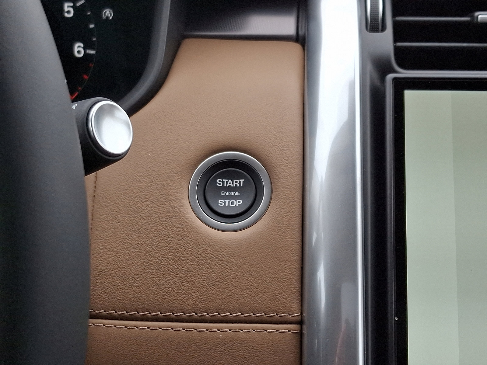 2025 Land Rover Discovery Metropolitan Edition photo 24