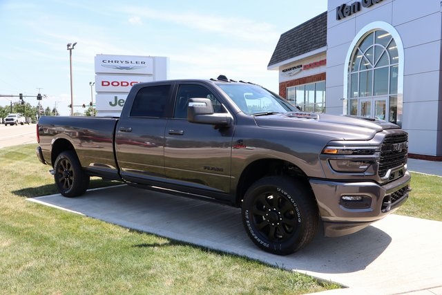 2025 Ram 2500 Laramie photo 3