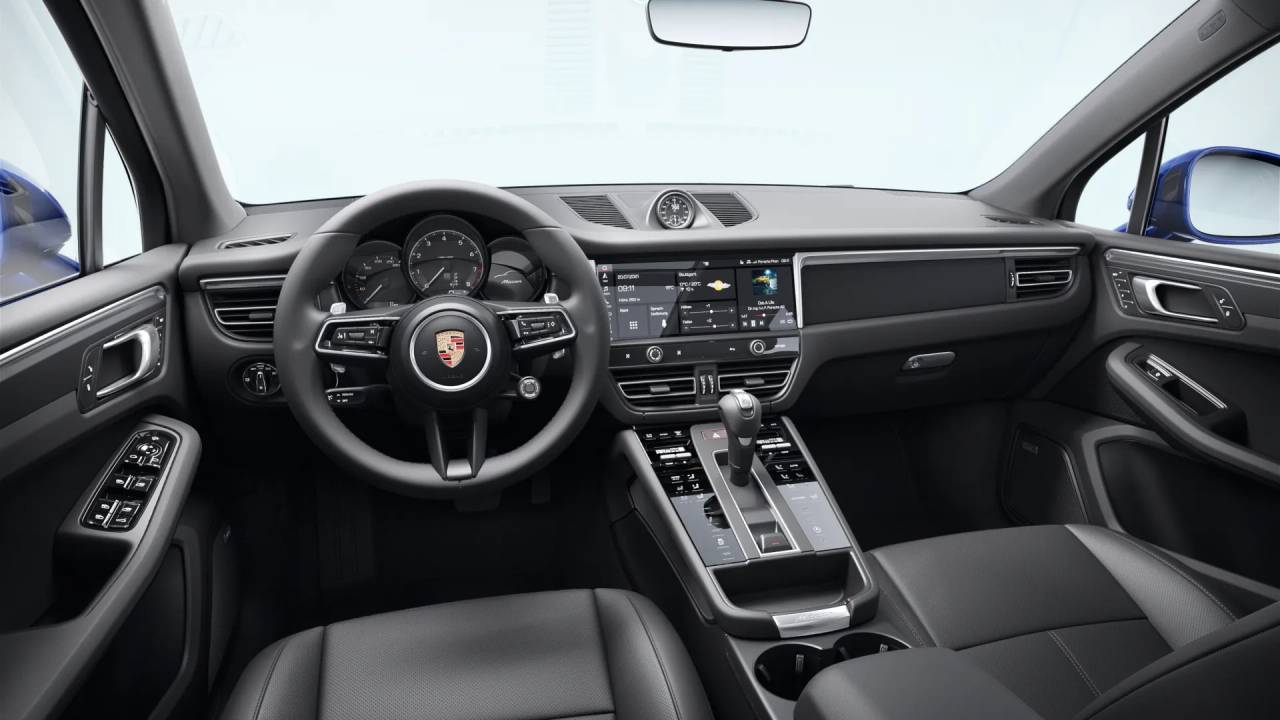 2026 Porsche Macan T photo 10