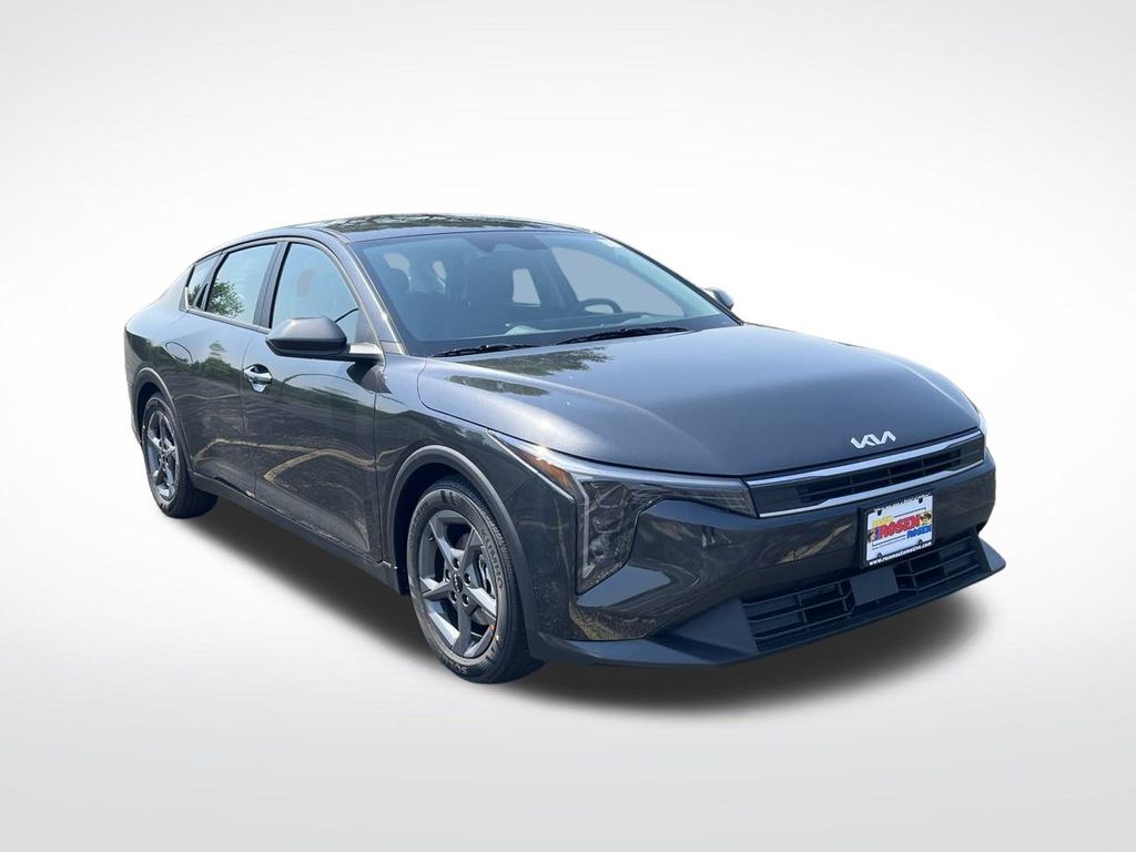 2025 Kia K4 LXS photo 7