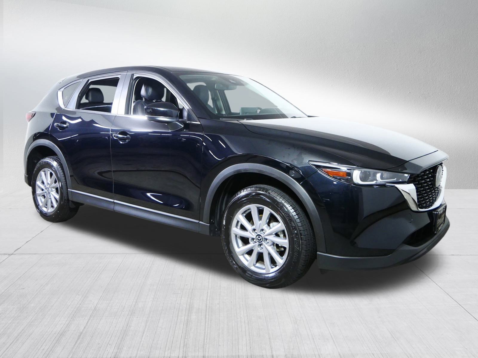 2023 Mazda CX-5 S Preferred package's photo