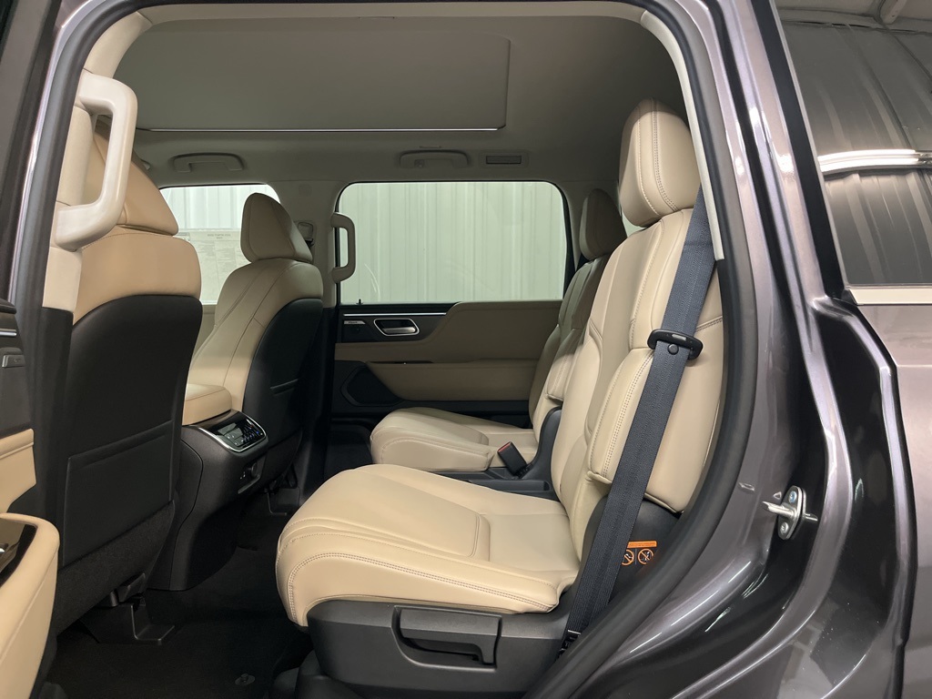 2025 Infiniti QX80 Pure photo 23