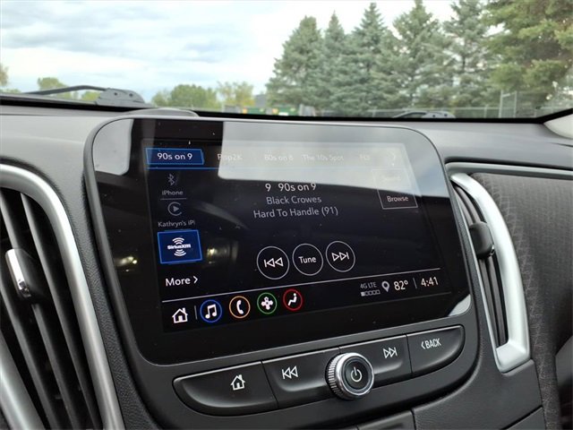 2022 Chevrolet Malibu 1LT photo 14